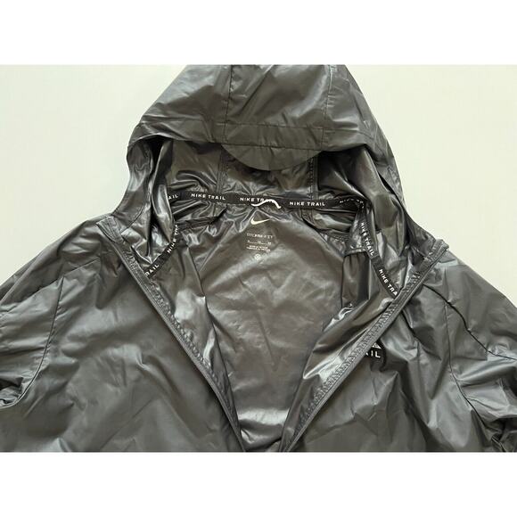 Nike Shield Women's Trail Running Jacket DC8041 010 Size XL NWT - Picture 5 of 12